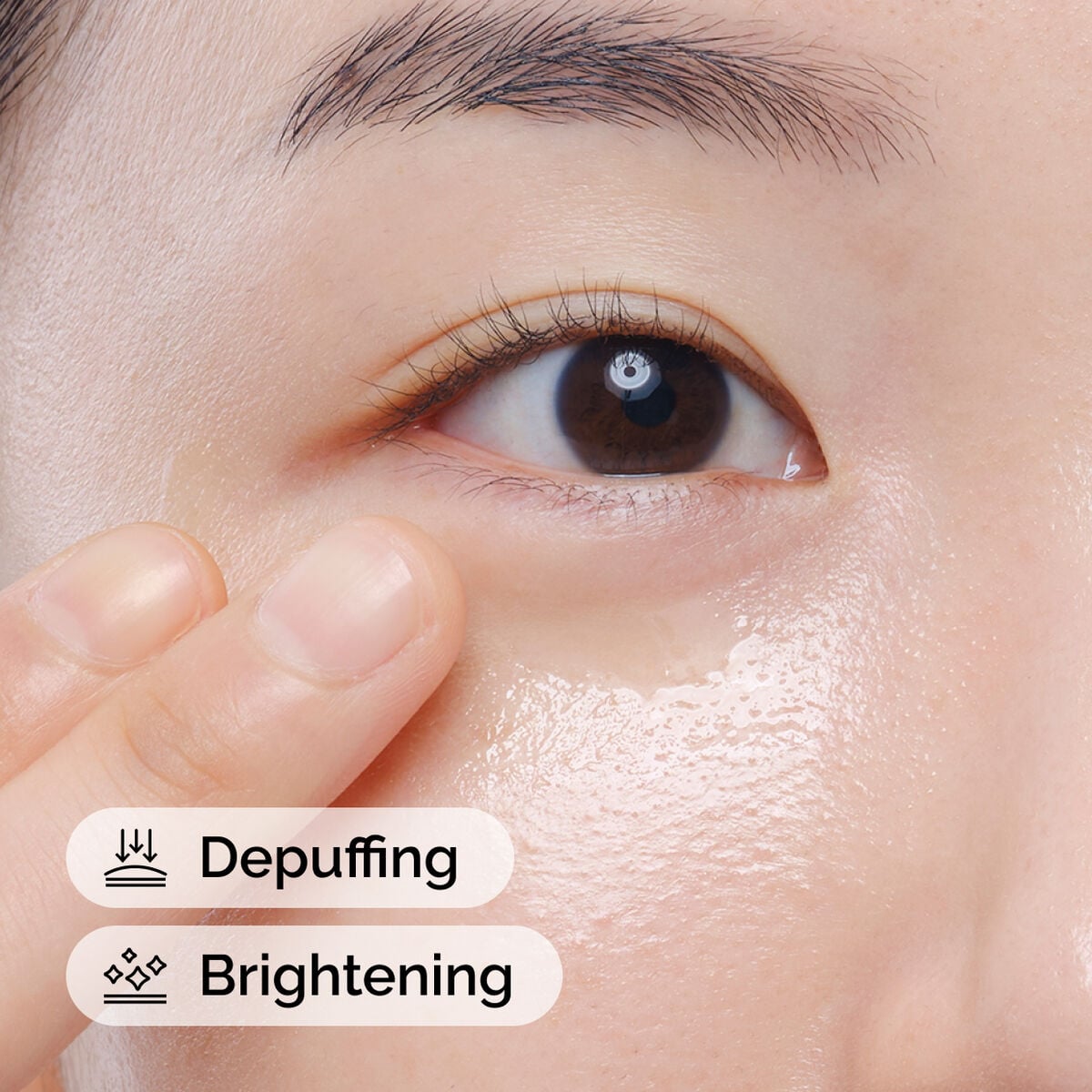 caffeine-solution-5-egcg-eye-serum-n6 ord-caffeine-solution-egcg-model-application-with-benefits.jpg
